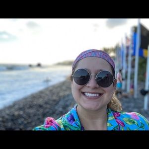 Meet your Posher, Jacqueline